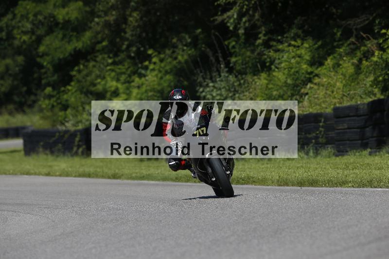 /Archiv-2024/29 12.06.2024 MOTO.CH Track Day ADR/Gruppe blau/717